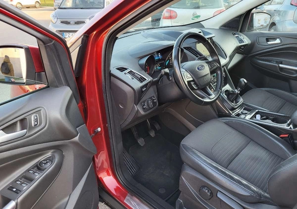 Ford Kuga cena 49900 przebieg: 238000, rok produkcji 2016 z Nieszawa małe 352